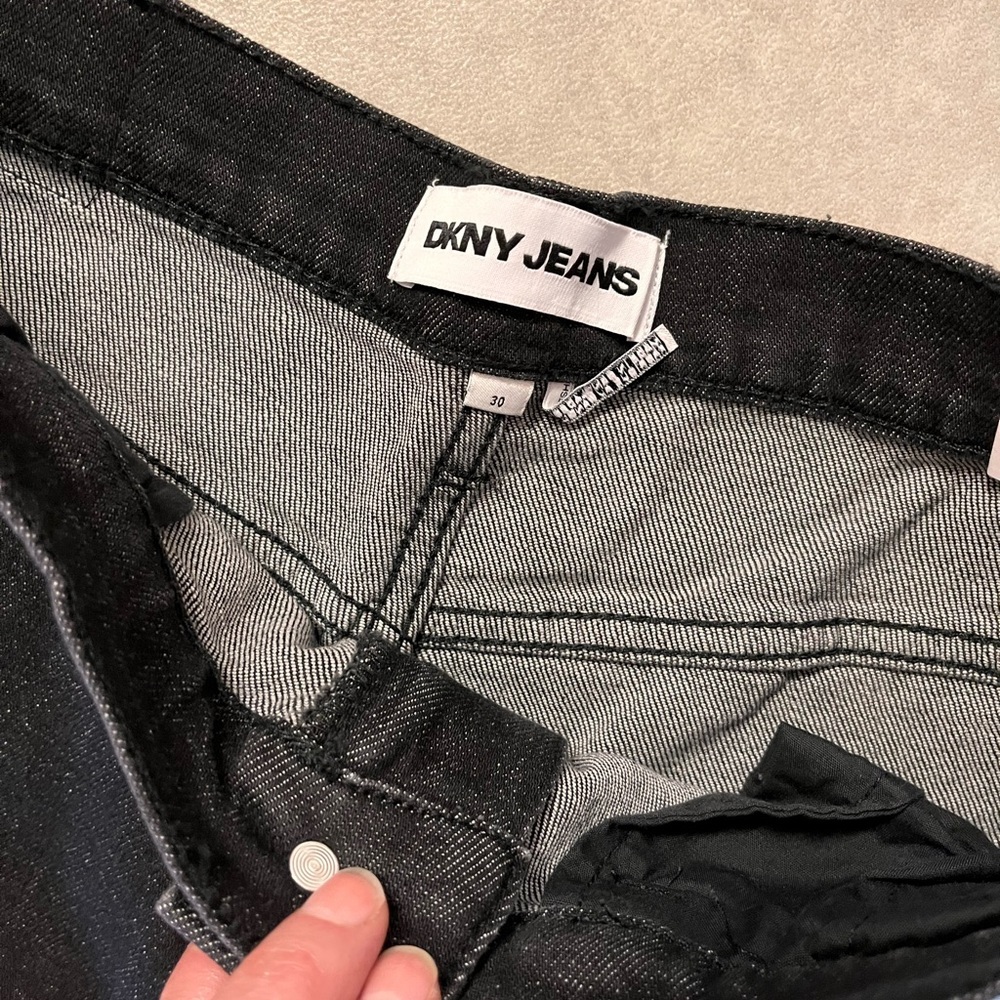 NEW DKNY Black Denim Jeans. Wide leg. High Waist. Size 30. - Picture 3 of 6